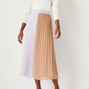 Ann Taylor Two-Tone Pleated Skirt - White and Tan